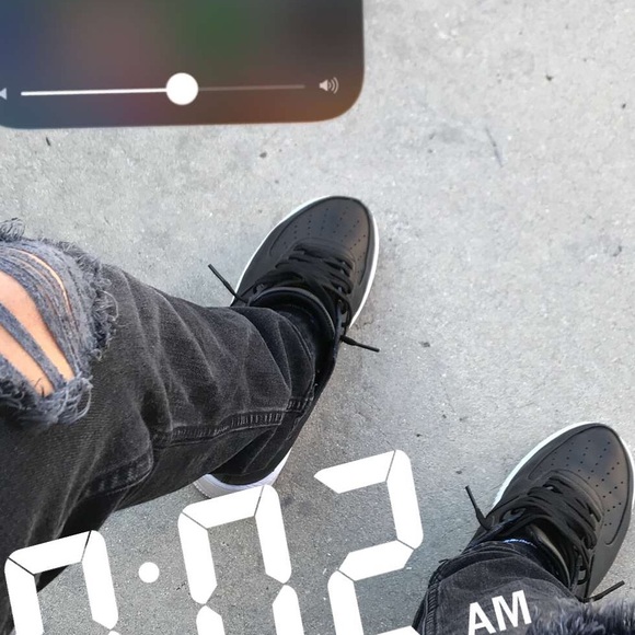 Profile Picture of Kevin Snavely (@kevn1) on Poshmark