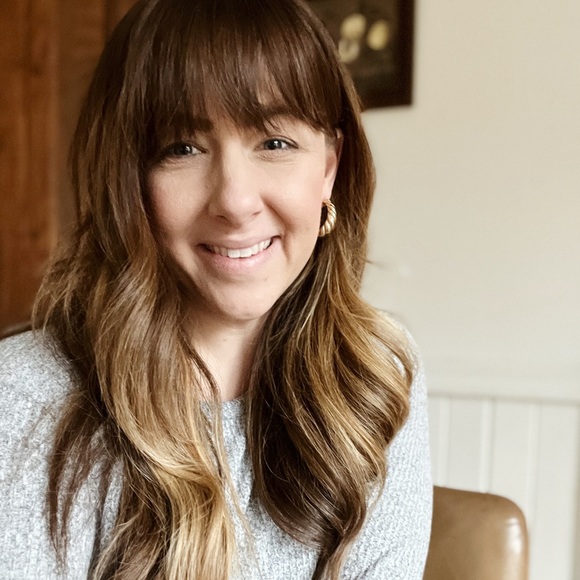 Profile Picture of Jillian Gorman (@jilliangorman) on Poshmark