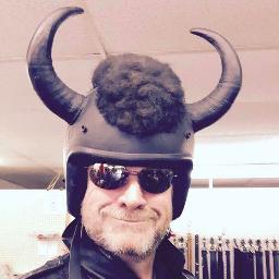 Profile Picture of Mike Lowthorp (@SkootDogTX) on Twitter