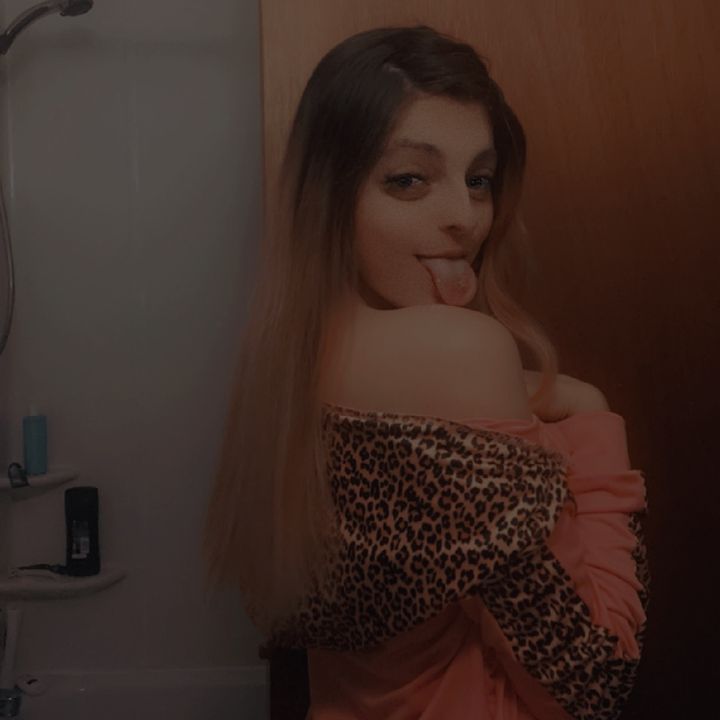 Profile Picture of Kellyhuot (@kelly_huot) on Tiktok