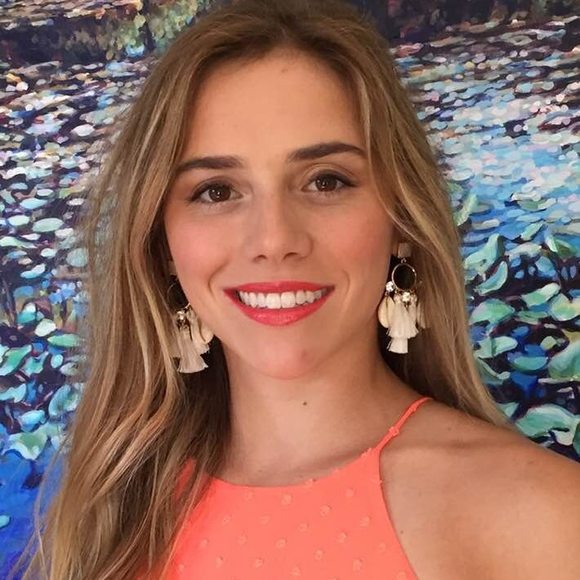 Profile Picture of Bridgette Jacober (@b_columbus152) on Poshmark
