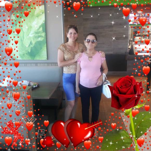 Profile Picture of Yusimin Fernandez (@mariateresa53) on Poshmark