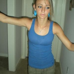 Carlee Hill - Myspace Profile Picture of Carlee Hill (@daddysgirl72807) on Myspace