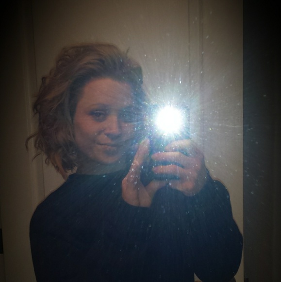 Profile Picture of Chelsea Loving (@cloving91) on Poshmark