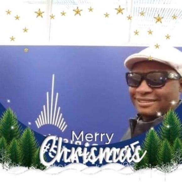 Profile Picture of Alladin Lubenduka (@vdrinelubenduka) on Poshmark