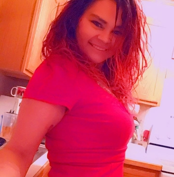 Profile Picture of Krystle Wright (@kaywright9290) on Poshmark