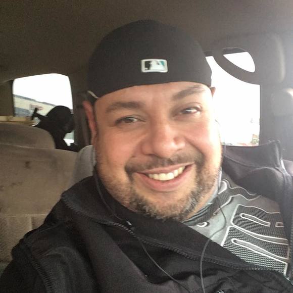 Profile Picture of Walter Ramirez (@walterramirez43) on Poshmark