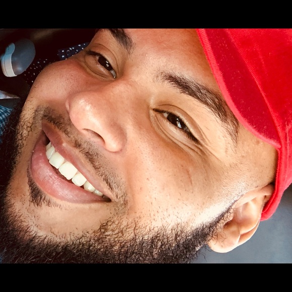 Profile Picture of James Glick (@enkijae) on Poshmark