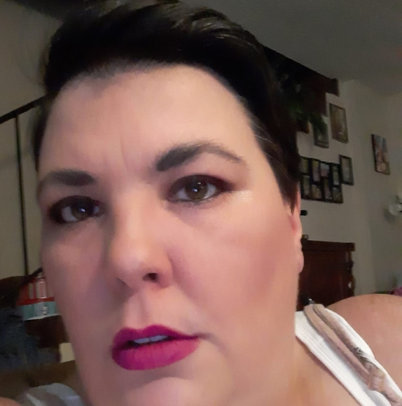 Profile Picture of Robin Britain (@mommy3162) on Poshmark