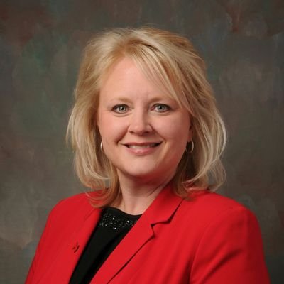 Profile Picture of Julie Brandle (@BrandleJulie) on Twitter