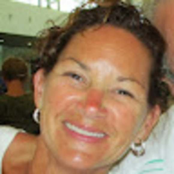 Profile Picture of Susan Rolison (@susanrolison) on Poshmark