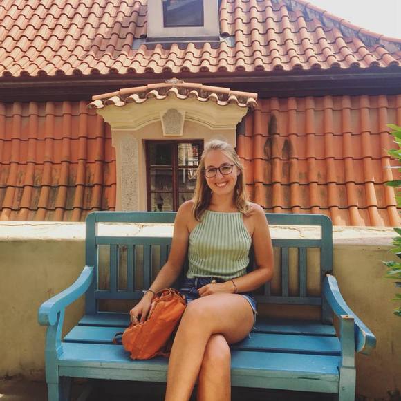 Profile Picture of Sasha Fekula (@sfek) on Poshmark