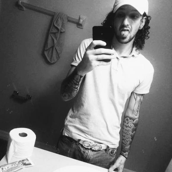 Profile Picture of Nicholas Tota (@nicholastota) on Poshmark