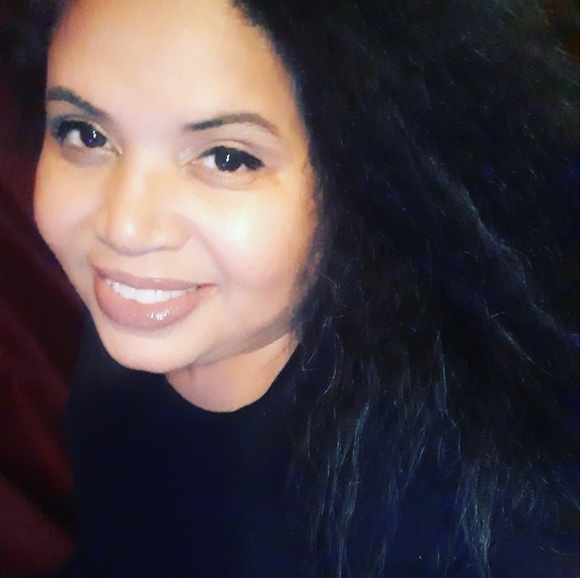Profile Picture of Lauren Boschulte-alexander (@sexymotherfucka) on Poshmark
