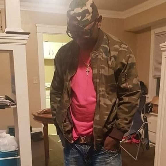 Profile Picture of Shawn Cason (@shawncason) on Poshmark