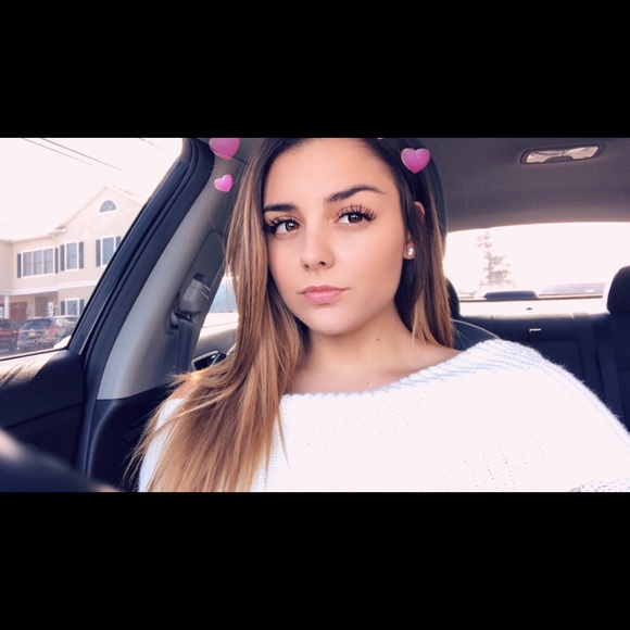 Profile Picture of Skylar Tavener (@sky908) on Poshmark