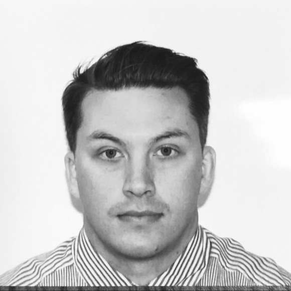 Tyler Lapeer - Poshmark Profile Picture of Tyler Lapeer (@lapeert) on Poshmark