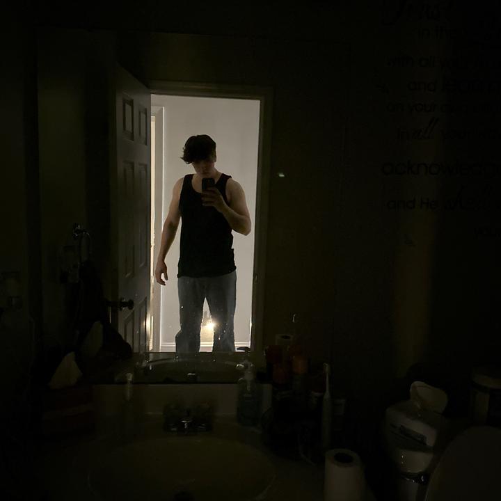 Profile Picture of James Murray (@theofficialmower_) on Tiktok