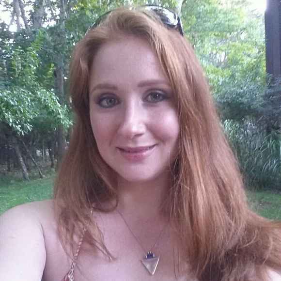 Profile Picture of Alexis Crisafi (@redgrl28) on Poshmark