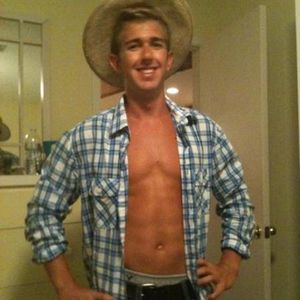 Profile Picture of Travis Baldridge (@travisthebaldridge) on Myspace