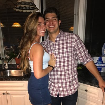 Profile Picture of Ashley McKenna (@ashh_mckennaa) on Twitter