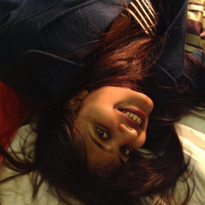 Profile Picture of Jacqueline Julian (@@jackiebugsbunny) on Twitter