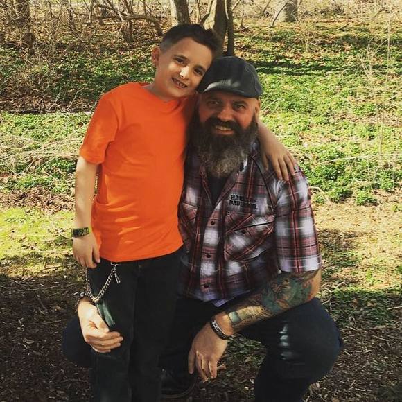 Profile Picture of Joe Gartside (@woeyrg) on Poshmark