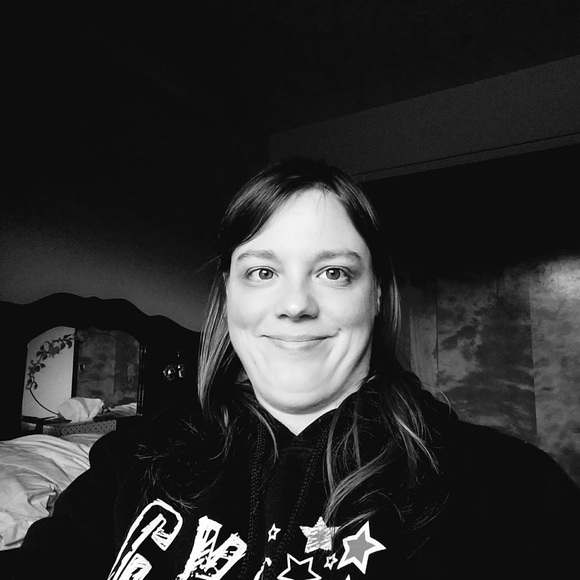 Profile Picture of Jessica Mintzmyer (@jmintz83) on Poshmark