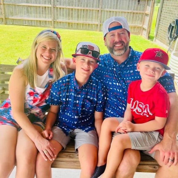 Profile Picture of Brandi Vorse (@brandivorse) on Poshmark