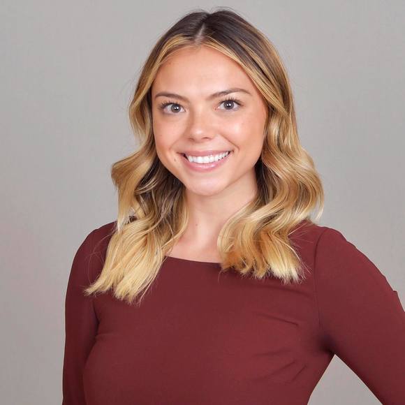 Profile Picture of Skylar Cataneo (@s_cataneo) on Poshmark