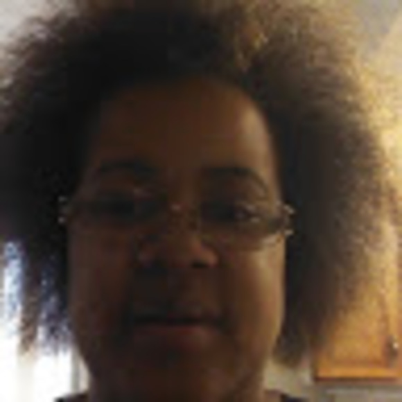 Profile Picture of Marilyn Jones (@marilynj965) on Poshmark