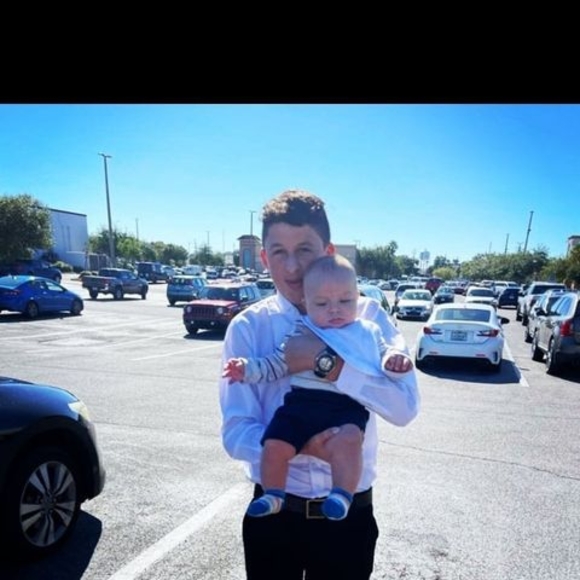 Profile Picture of Ariel Maldonado (@maldon09) on Poshmark