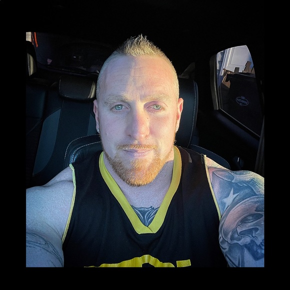 Profile Picture of Jason Baughman (@jbaughman1989) on Poshmark