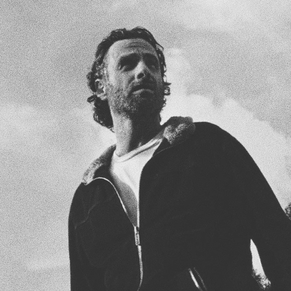 Profile Picture of Tyler Craig (@sinicalwalker) on Poshmark