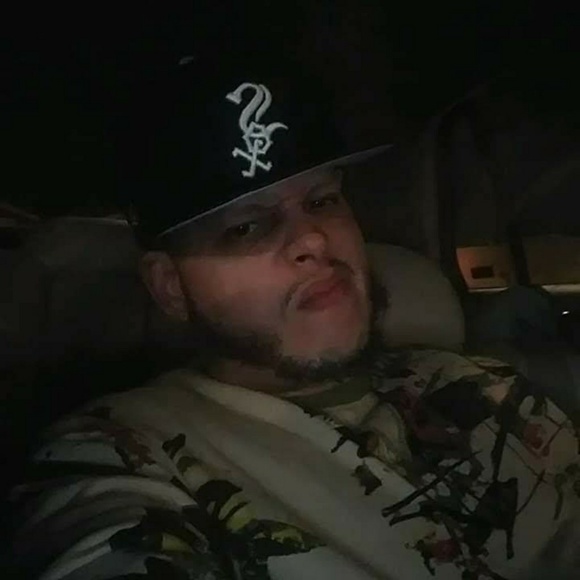 Profile Picture of Wilson Alvarado (@wilsonalvarado) on Poshmark