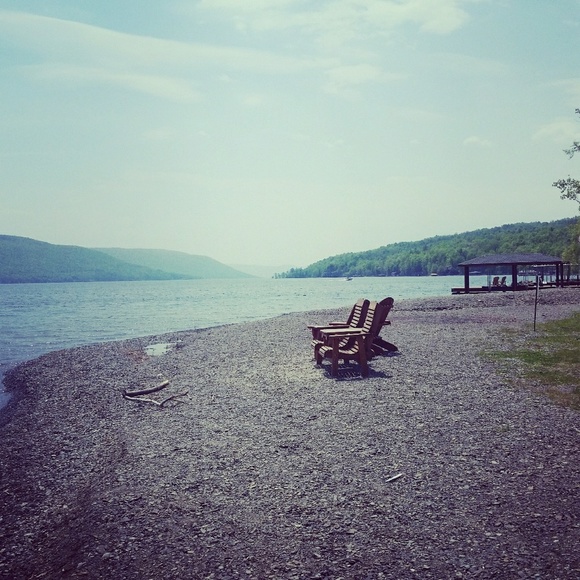 Profile Picture of Amy Mitrano (@amylee9457) on Poshmark