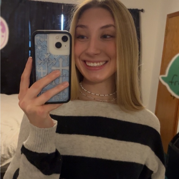 Profile Picture of Sasha Kolker (@sashakolker) on Poshmark