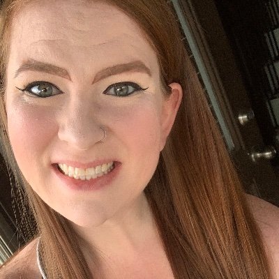 Profile Picture of Holly (@TheHollyBlack) on Twitter