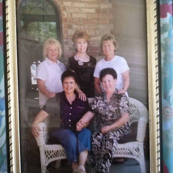 Profile Picture of Connie Arbon (@connie_arbon) on Poshmark