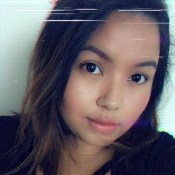 Profile Picture of Cindy Sanchez (@cinsan12) on Poshmark