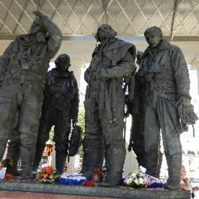 Profile Picture of Noel Shaw (@bedfordblue968) on Twitter