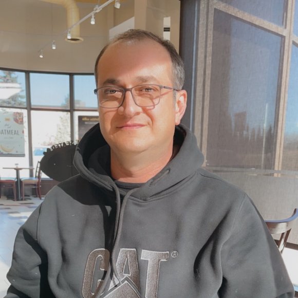 Profile Picture of Iraj Hamdami (@irajhamdami) on Poshmark