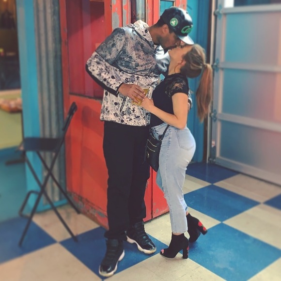 Profile Picture of Antaun Bothel (@abothel89) on Poshmark