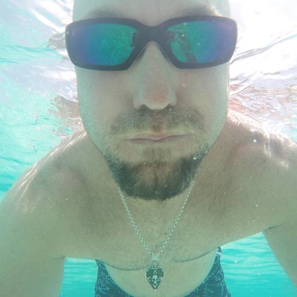 Profile Picture of Kevin Scott (@kscott81) on Poshmark
