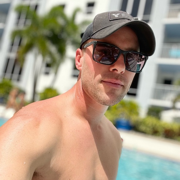 Profile Picture of Jesse Dunbar (@jessebdunbar) on Poshmark