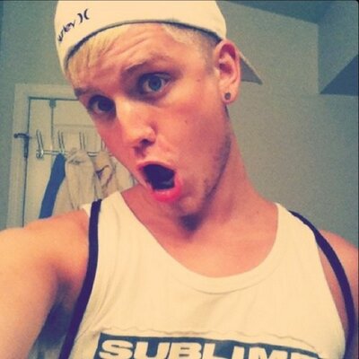 Profile Picture of Curt Holder (@curtyrobholder) on Twitter