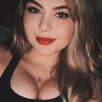 Profile Picture of Ashley Arnold🌻 (@ashleylolokay) on Instagram