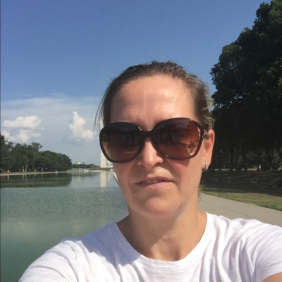 Profile Picture of Jana Stehlikova (@janas777) on Poshmark