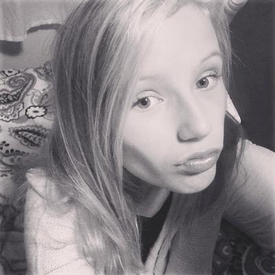 Profile Picture of Mckenna Andrews (@kbugz1010) on Twitter