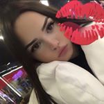 Profile Picture of Julia holley (@juliashinholley) on Instagram
